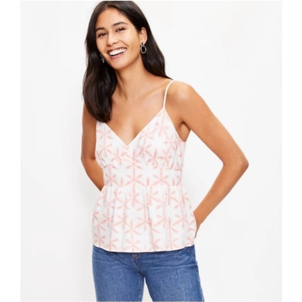 LOFT Coral Printed V-Neck Spaghetti-Strap Camisole size medium new with tags